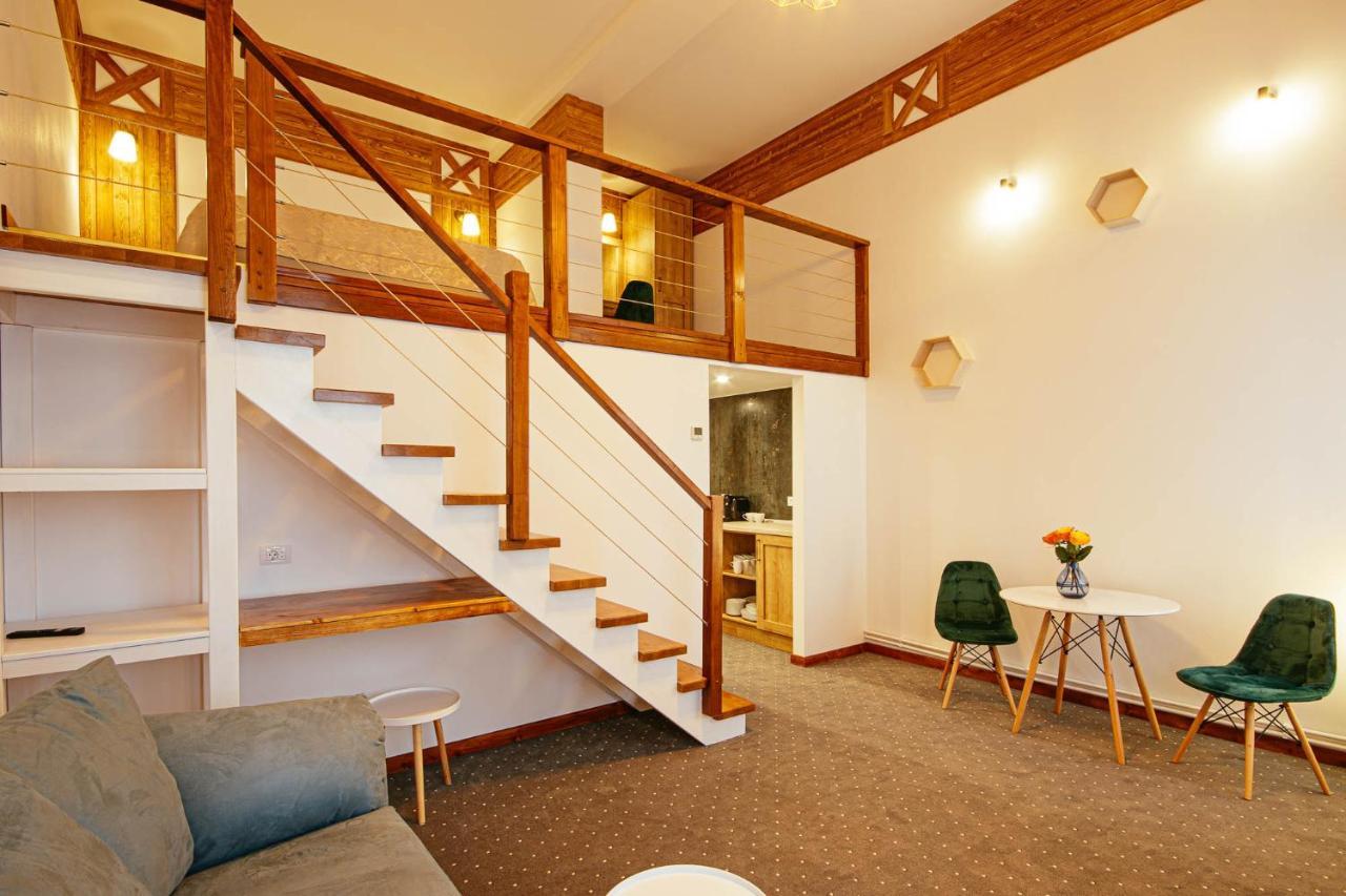 Buchenland Hotel Campulung Moldovenesc Exterior photo